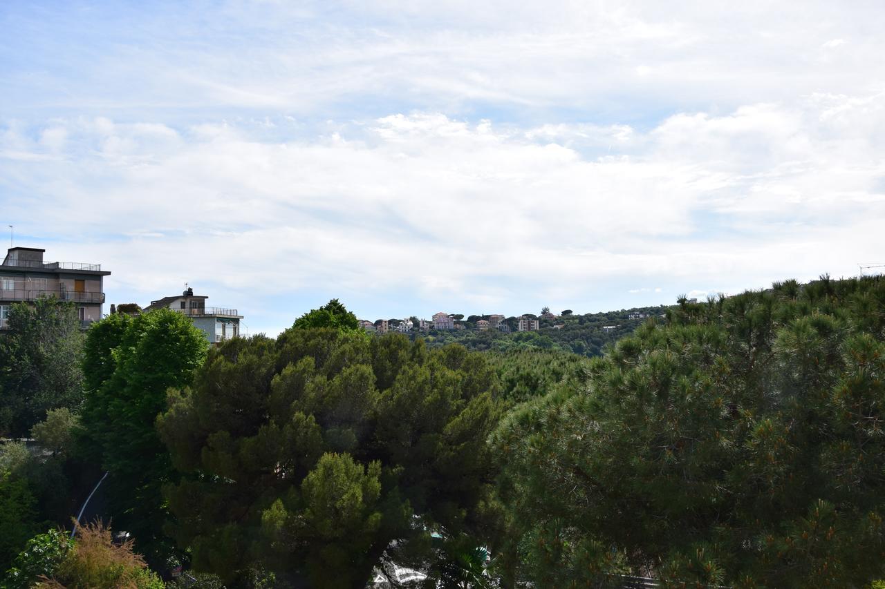 Hotel Pozzuolo เชลเล ลีกูเร ภายนอก รูปภาพ
